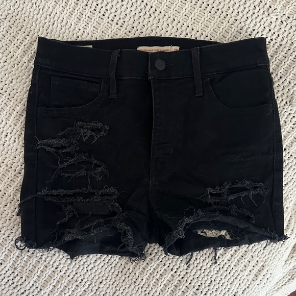 Levi’s 720 High Rise Super Skinny Distressed Black Denim Shorts - 28, Raw Hem - Picture 1 of 7